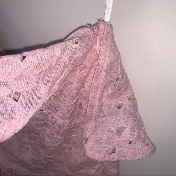 J.O.A. Pink Floral Eyelet Lace One Shoulder Peplum Top L - Picture 7 of 9